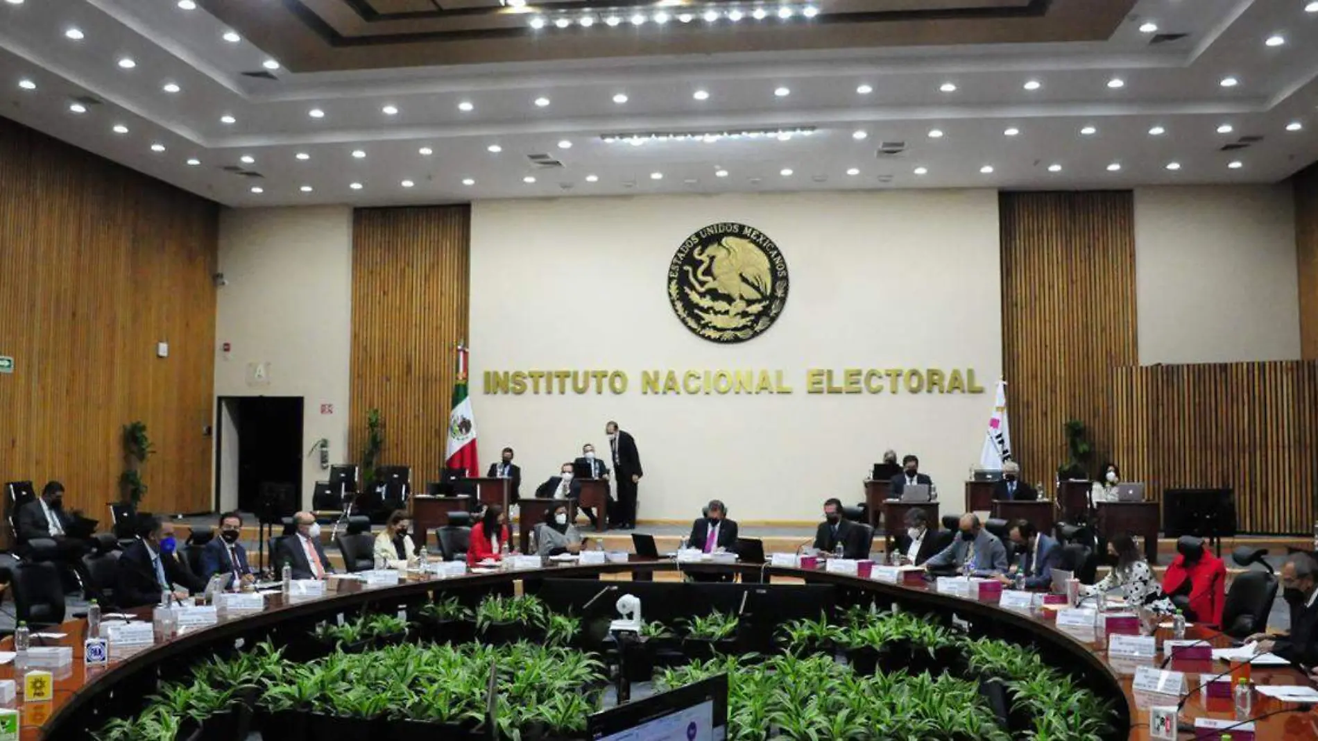 El Consejo General del Instituto Nacional Electoral (INE), aprobó suspender 63 proyectos relacionados con afiliaciones indebidas